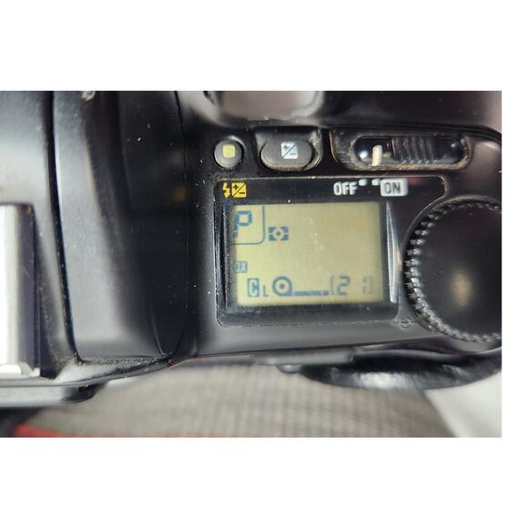 Nikon N6006 AF 35MM Tested Vintage Film Camera With Tamron Lens Pre-owned - Picture 5 of 13